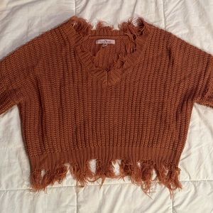 Perfect knitted fall sweater. Comfy and cute
